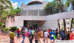 বঙ্গবন্ধুর সমাধিসৌধ কেন্দ্রিক অর্থনীতি সরব